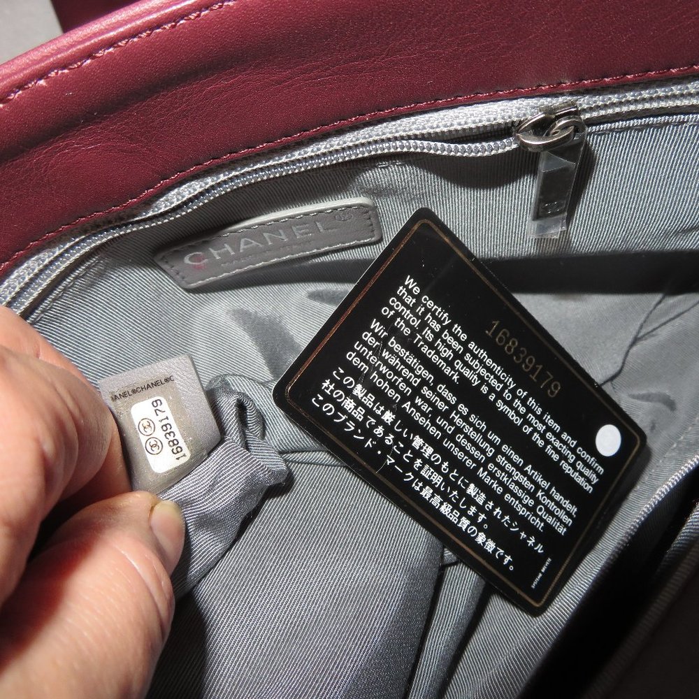 CHANEL Coco Pleats Bag Burgundy - Picture 12 of 16